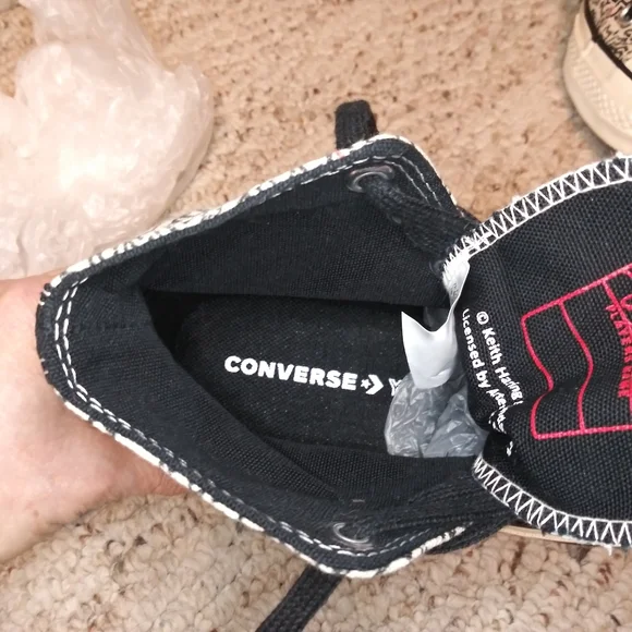 Converse Keith Haring 2021 Unisex Dancing Figures Black, Red/White Chuck Taylors - Picture 7 of 11